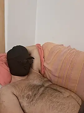 GreekDaddyBearFeet webcam