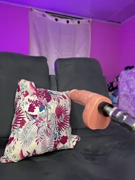 LunaaRosse webcam