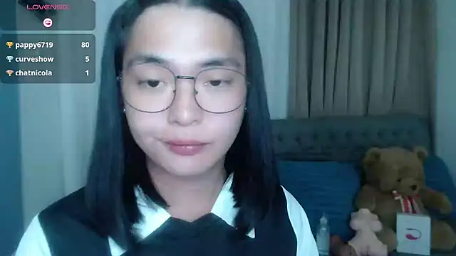 zhaviahale21 webcam