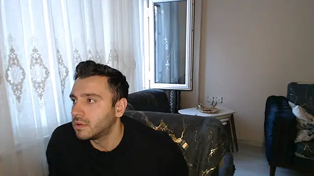 handsomeee04 webcam
