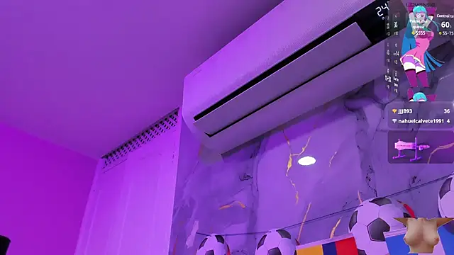 caroline_bigboobs1 webcam