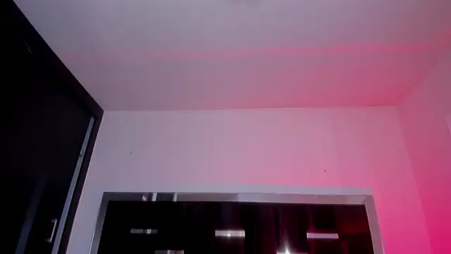 DANITENDER555 webcam