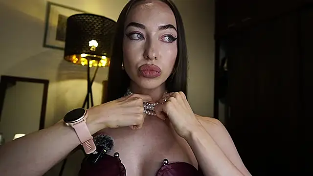 supreme_dominatrix webcam