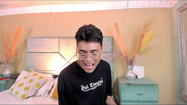 DannTaylor webcam