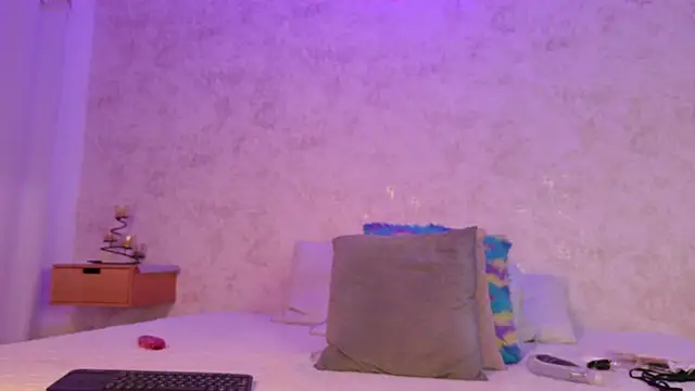 Mia_hill1 webcam