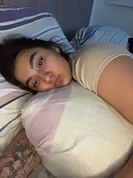yessi_rose webcam