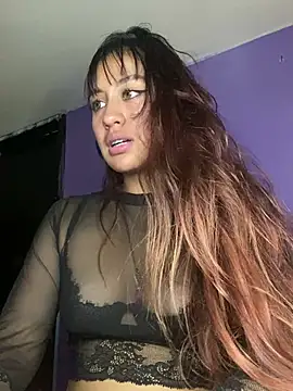 Leyla_collinss_ webcam