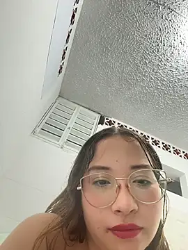 AliciaWhite_nt webcam