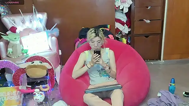 Skinygirl webcam
