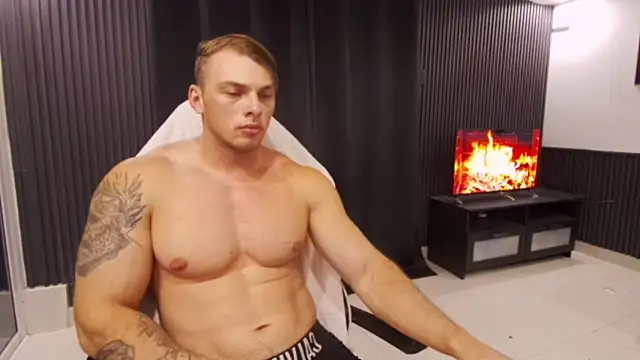 YourHotGreg webcam
