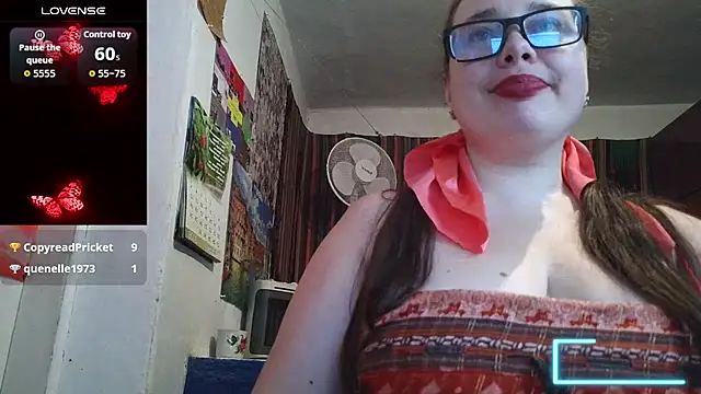 Cora_Maro webcam