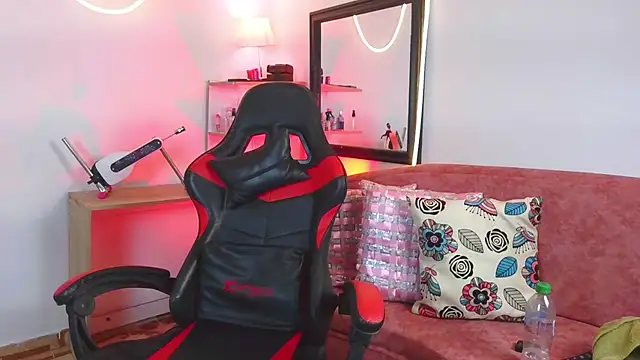 Megaan_Greey webcam
