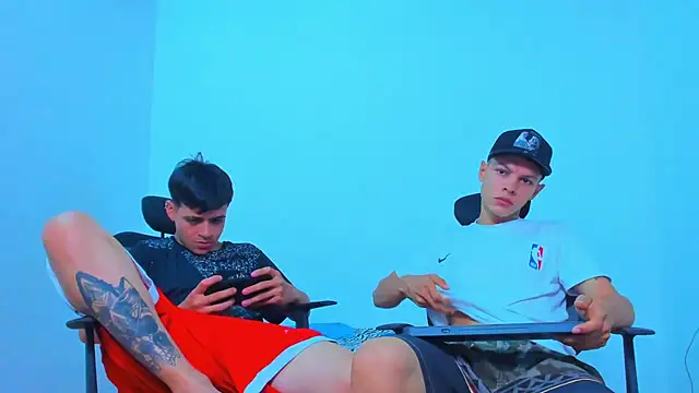 Thomas-Wil Live Web Cam Show