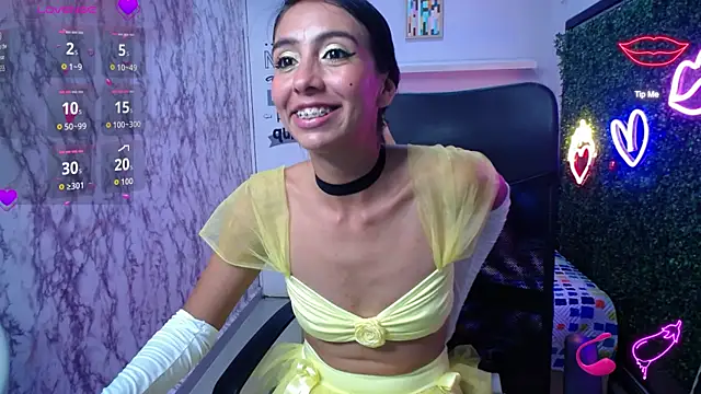 sandra_petite19 webcam