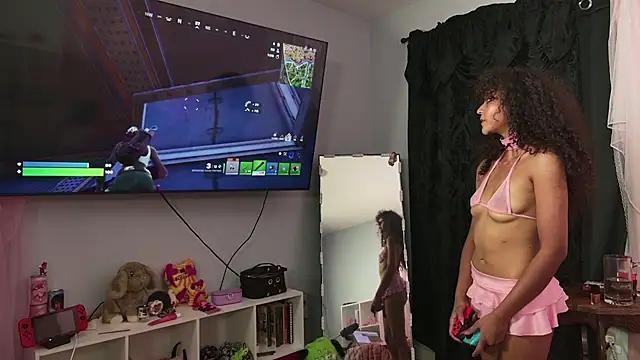 mia_hart webcam