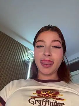sophie_valencia Live Web Cam Show
