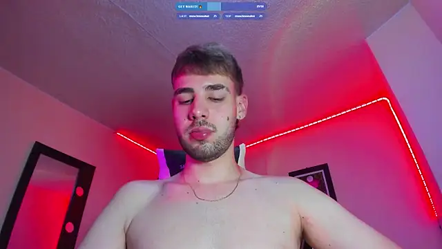 YourGirlfriendsFavorite webcam