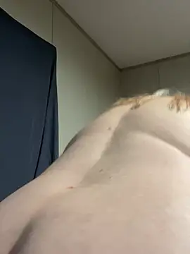 Roxie6989 webcam