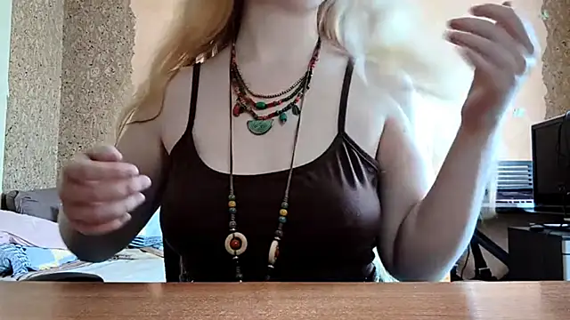 KateVibe_01 webcam