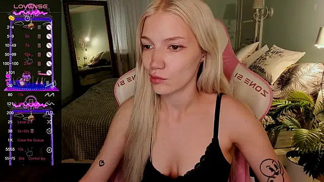 AnyaTaylor_ Live Web Cam Show