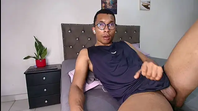 Aaronblack1_ webcam