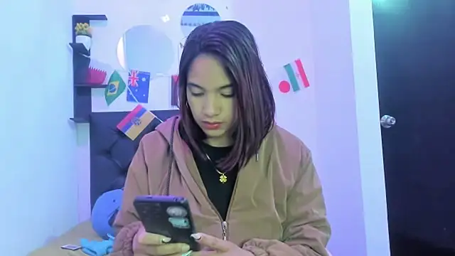 sapphire_brown20 fetish webcam show