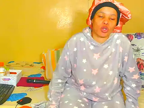 Suzzy_Q webcam