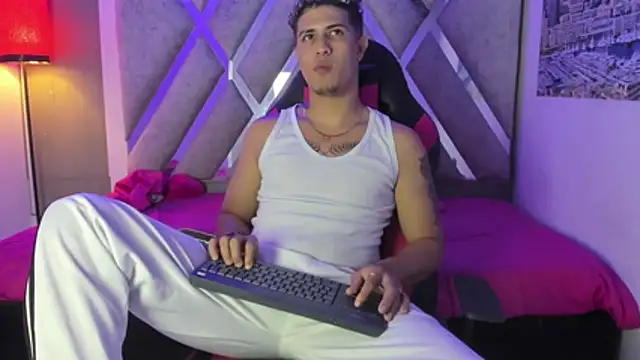 dominic_connor webcam