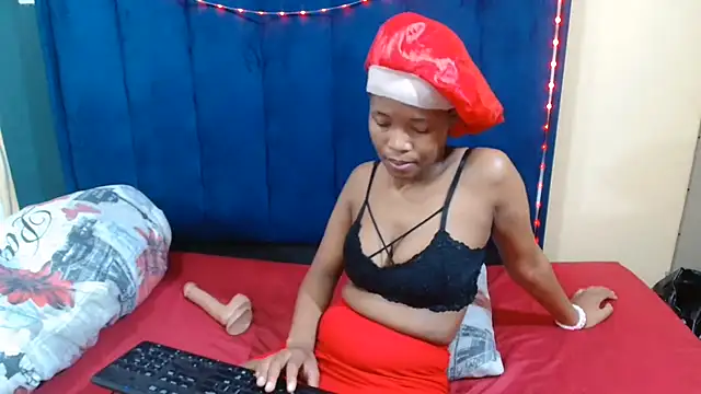 HotCreamyTea webcam