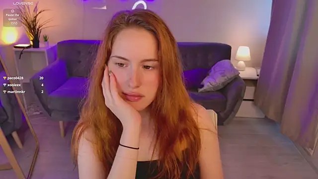 ChloeAster webcam
