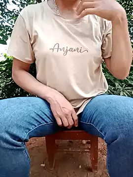 Bella-lynlyn webcam