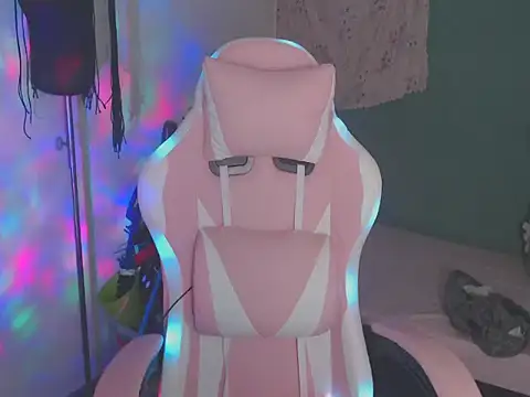 shayna_cute - Shayna_cute's free webcam - UK Sex Cams