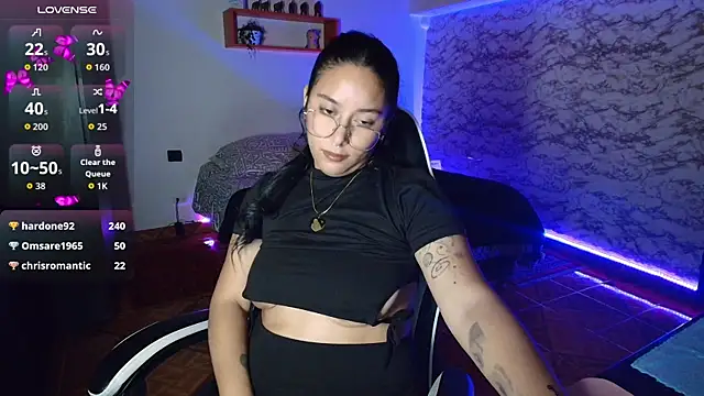 Camila_IRoose webcam