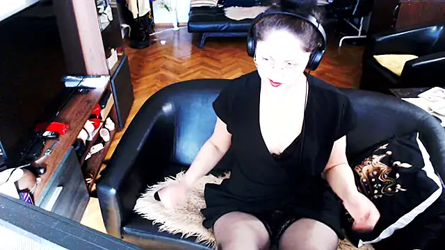 Imperatriza live cam on StripChat