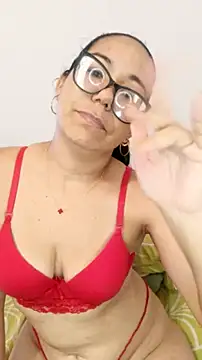 MilfTentasion webcam
