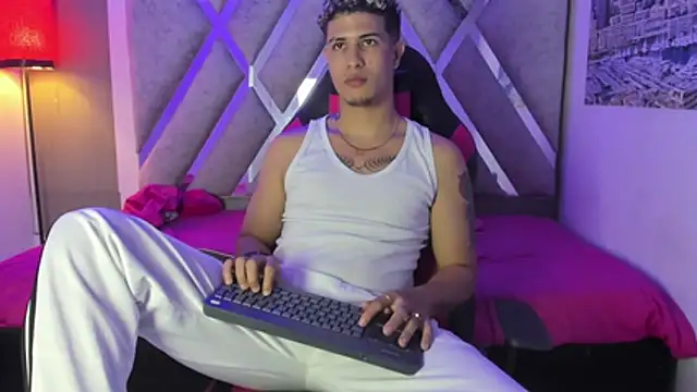 dominic_connor webcam