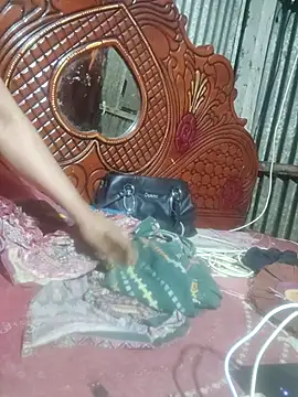 Suha_Mony webcam