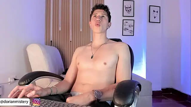 Dorianmistery2322_ webcam