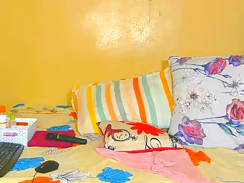 Suzzy_Q webcam