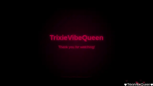 TrixieVibeQueen webcam