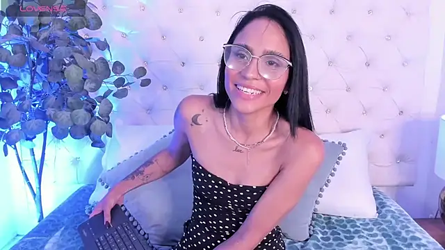sophie_pariss webcam