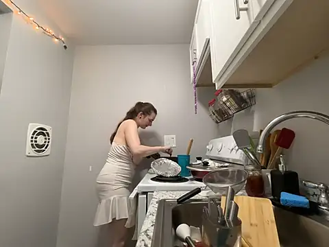Snowbunnycake_131 webcam