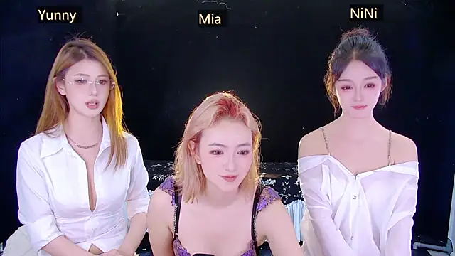 MiNi-U Live Web Cam Show