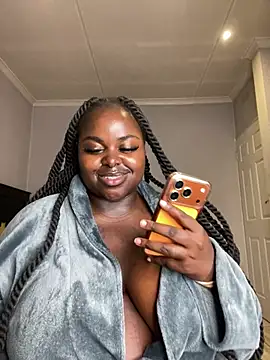 Honeycoco0211 live sex cam