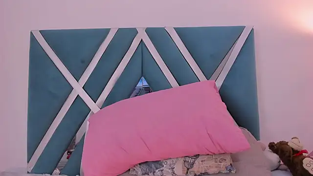 aniemorningstar webcam
