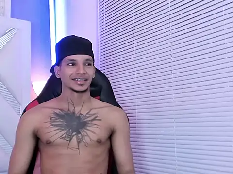 kai_storm77 webcam