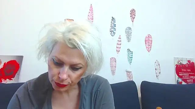 Golden__Girl__WOW__ webcam
