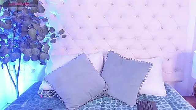 sophie_pariss webcam