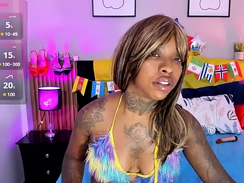 Pauline_Fox webcam