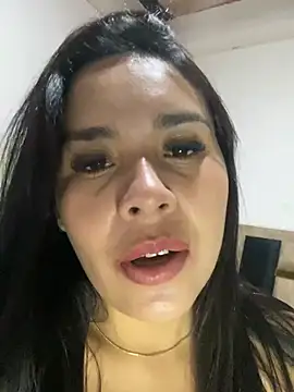 Celeste_Moom27 live cam on StripChat